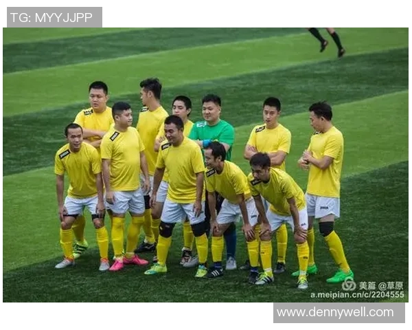 南京足球队与重庆足球队赛后复盘团队协作分析与战术总结